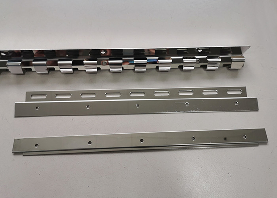 Hook Type Suspension Rails Metal Stamping Parts Untuk Pvc Strip Curtains 1.5m