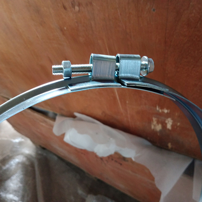 Turbo V Band Clamp yang dapat disesuaikan Sambungan Flange Pipe Clamp Pipe Lebar 1.0mm