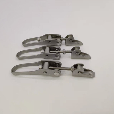 Pipe Clamp Connector Customized Carbon Steel Metal Stamping Parts Ventilasi Penghapusan debu Aksesoris pipa